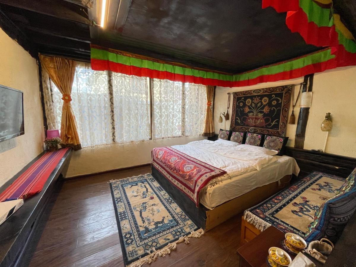 Timeless Inn Shangri-La Bagian luar foto