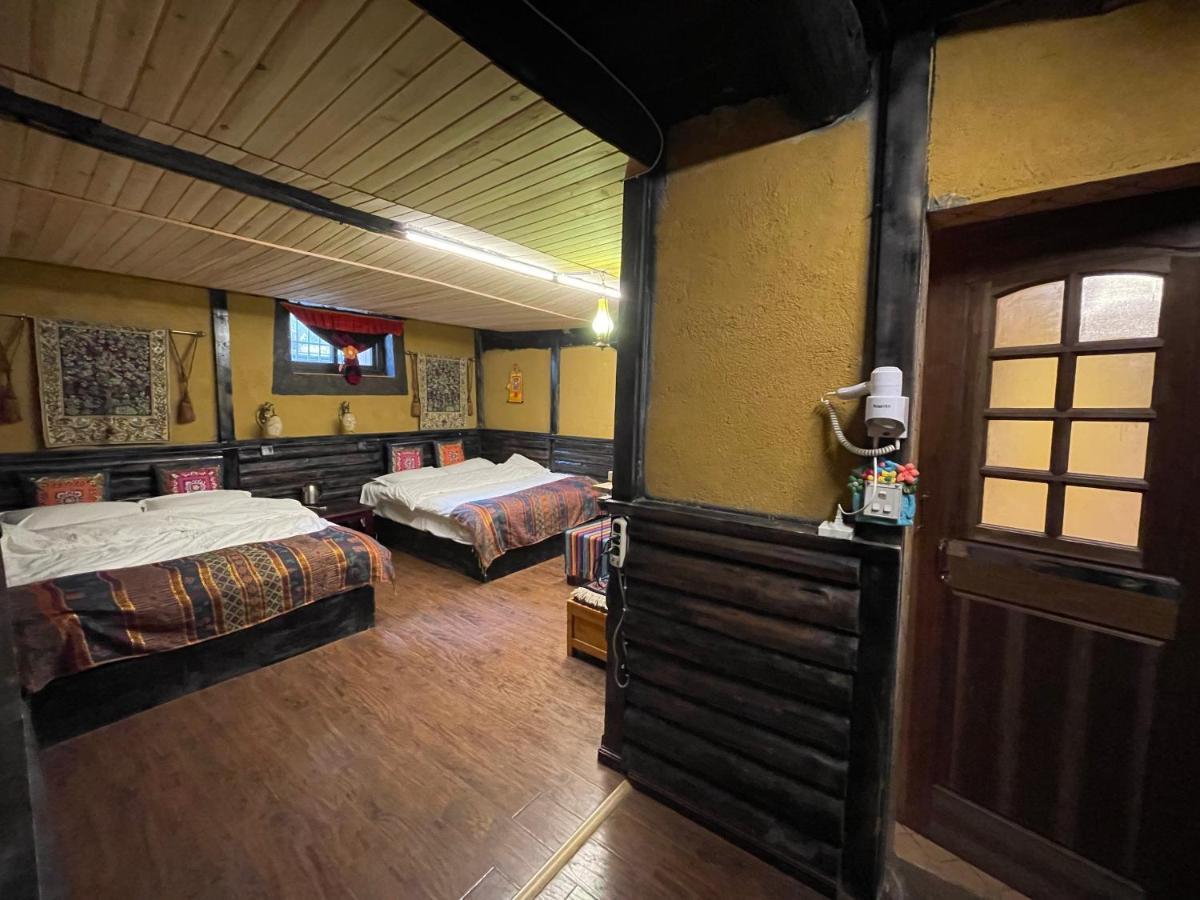 Timeless Inn Shangri-La Bagian luar foto