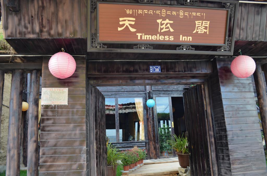 Timeless Inn Shangri-La Bagian luar foto