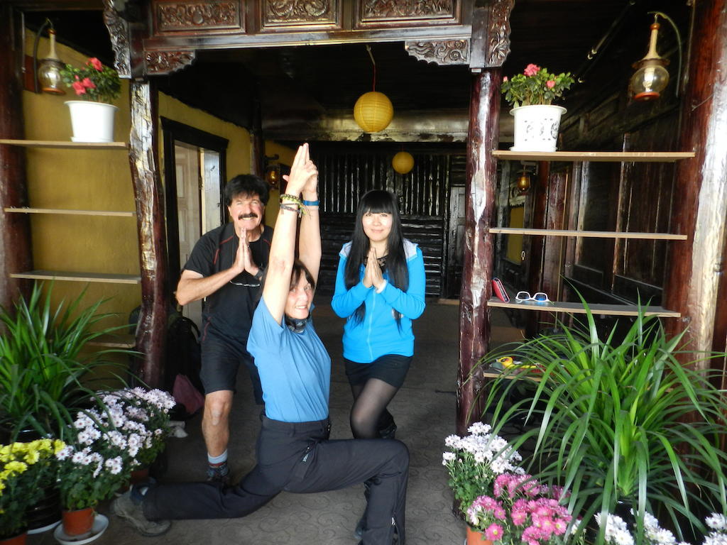 Timeless Inn Shangri-La Bagian luar foto